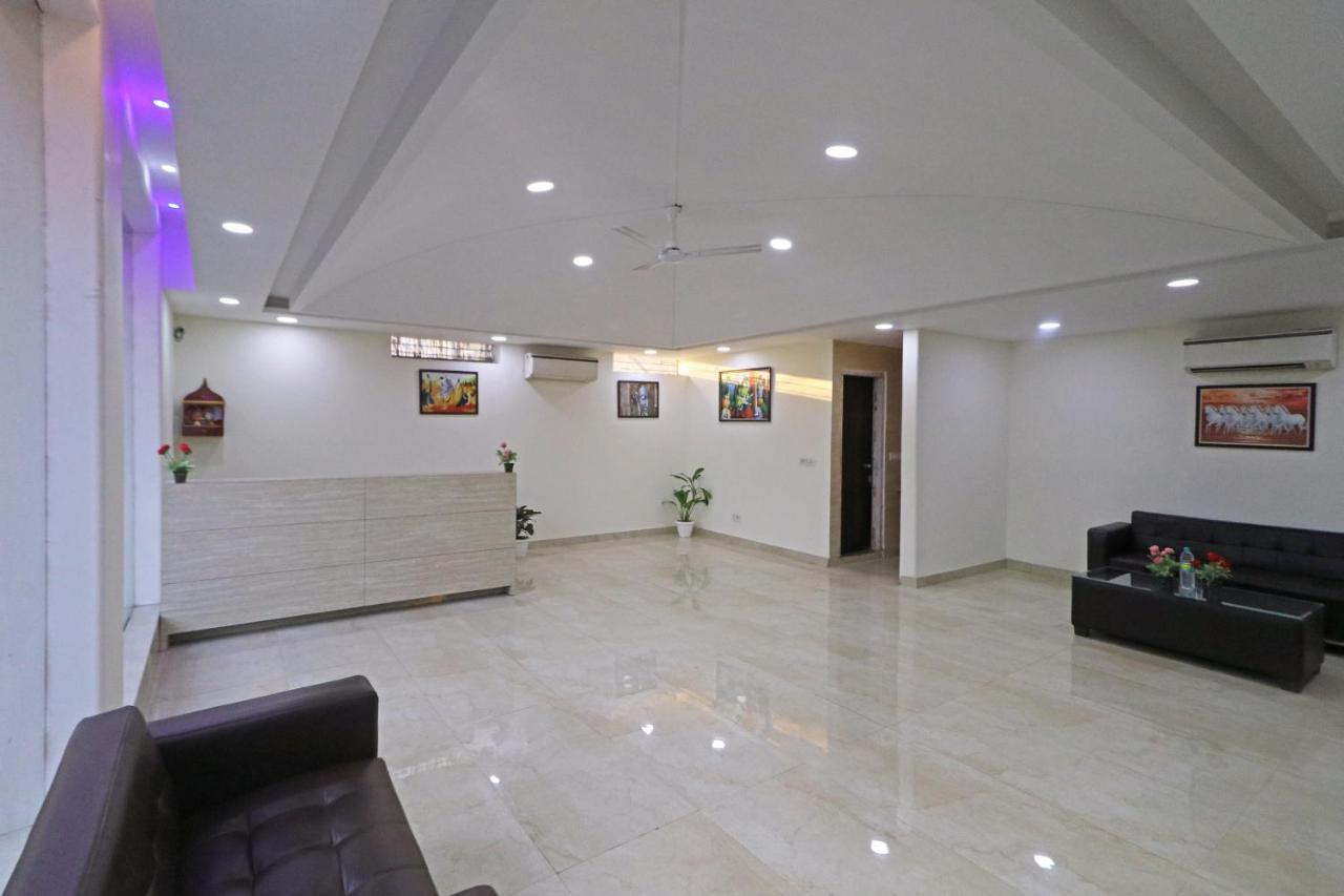 Hotel Ronit Royal Delhi Airport By D'Capitol New Delhi Exterior photo