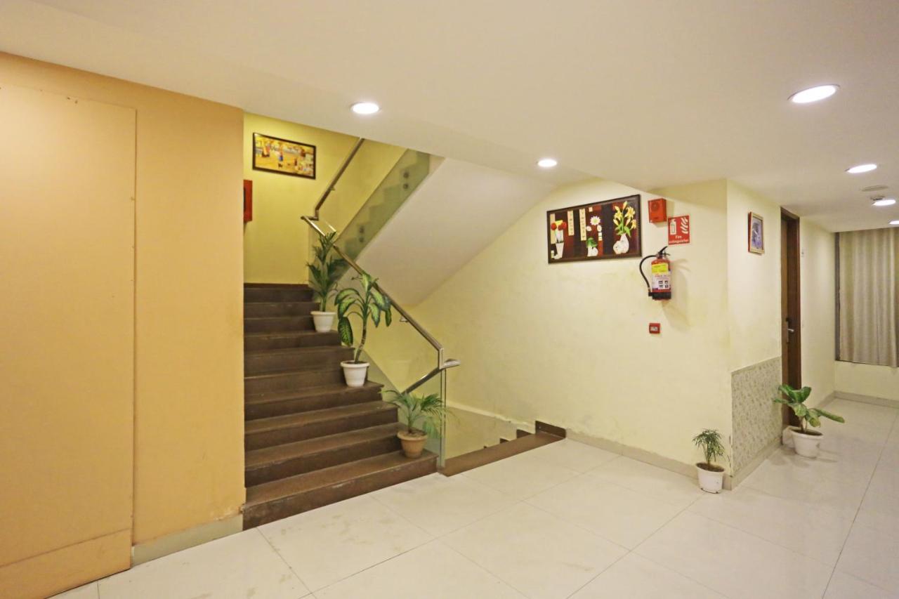 Hotel Ronit Royal Delhi Airport By D'Capitol New Delhi Exterior photo
