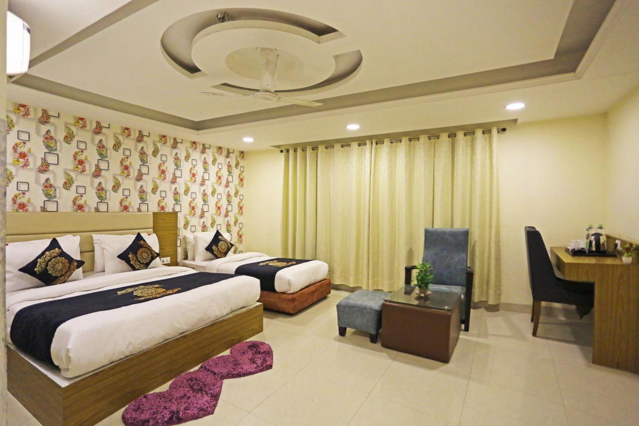 Hotel Ronit Royal Delhi Airport By D'Capitol New Delhi Exterior photo