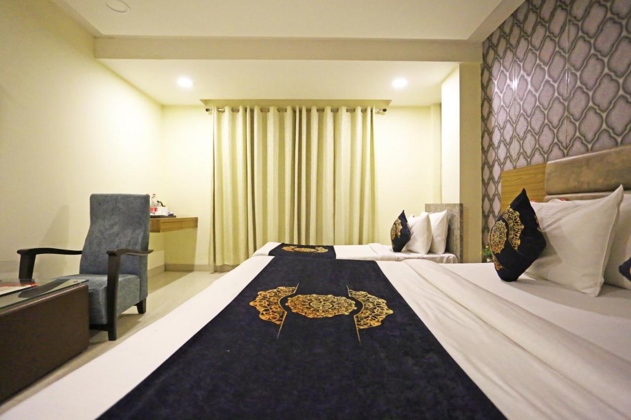 Hotel Ronit Royal Delhi Airport By D'Capitol New Delhi Exterior photo